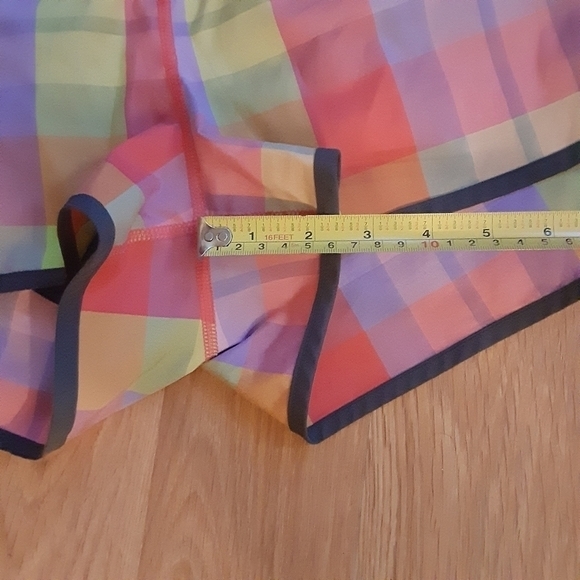 Lululemon Run Speed shorts 2",Foxy plaid/passion pink,8 - Picture 5 of 10